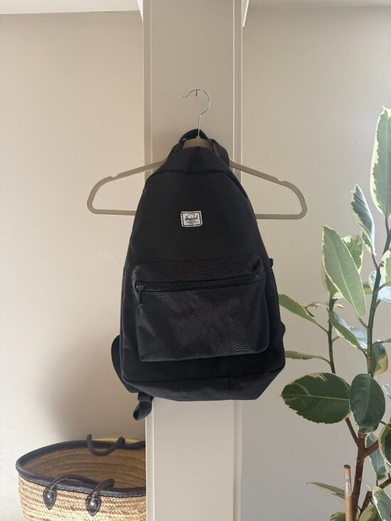 backpack for laptop and tablet RAVUO School Backpack, 20L 15.6